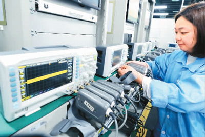 中國制造業加速“鼎新革故” 技術開發引領銳財經新篇章
